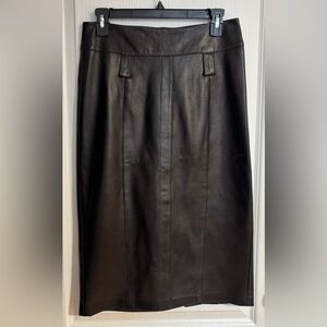Danier Italian Leather Midi Lined Back Slit Zipper Closure Black Skirt Size 4